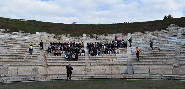 Ανοίγει ο δρόμος της αποκατάστασης της σκηνής